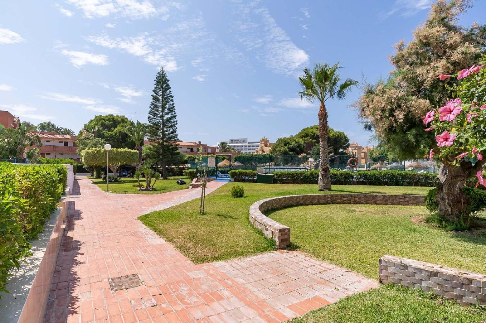 Capri - Pueblo Italia Apartment โรเกตัสเดมาร์ ภายนอก รูปภาพ